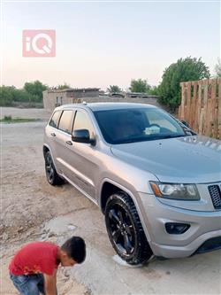 جیپ گراند شیرۆکی